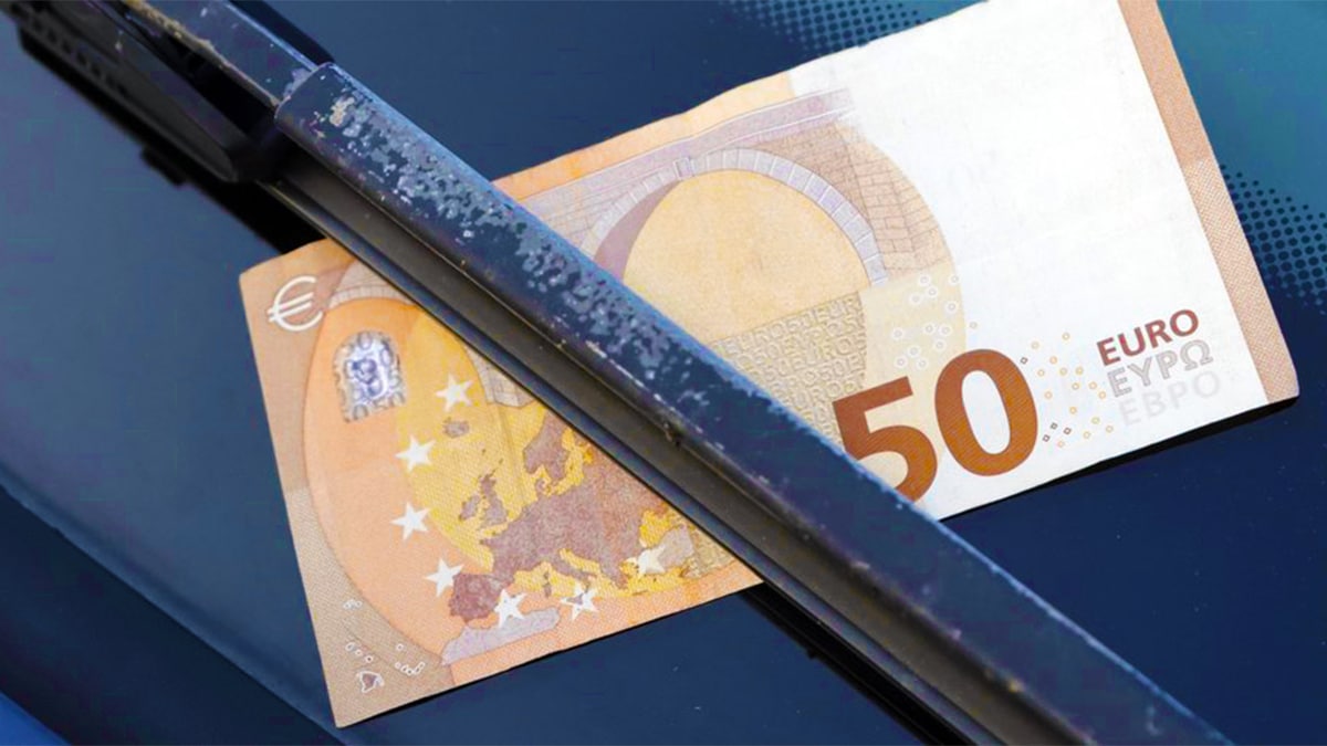 L’arnaque aux billets de 50€ fait des ravages chez les automobilistes: comment ne pas vous faire piéger ?