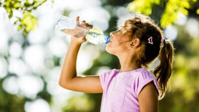 Bientôt la fin des bouteilles d’eau ? Les résultats de cette étude surprennent tout le monde