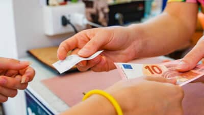 Bientôt la fin des paiements en espèces ? Cette nouvelle règle va tout chambouler