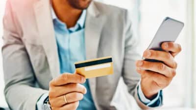 Cette nouvelle arnaque bancaire fait des ravages, ces conseils pour ne pas vous faire piéger