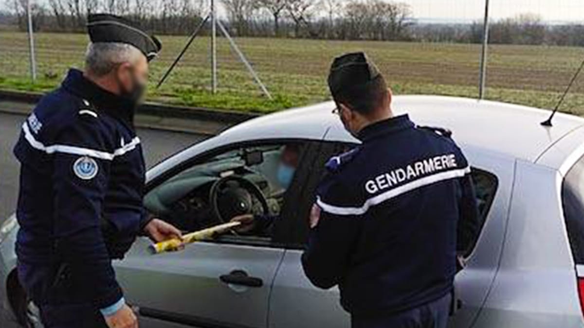 Jusqu’à 750 € d’amende pour les automobilistes qui ne respectent pas cette loi R412-6 en voiture