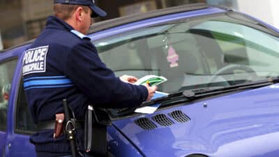 L’amende salée que risquent les automobilistes qui se garent de cette façon même sur une place autorisée