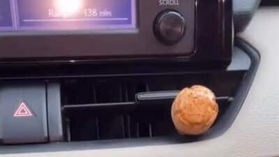 L’astuce du bouchon que de plus en plus de conducteurs utilisent, vous ne pourrez plus vous en passer