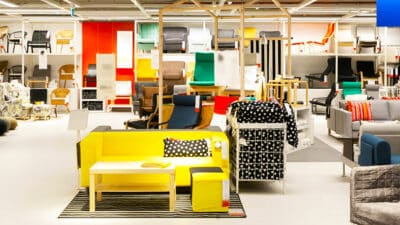 Moins cher qu’IKEA et mieux qu’Action et Lidl, ce discounter débarque et ouvre de nombreux magasins