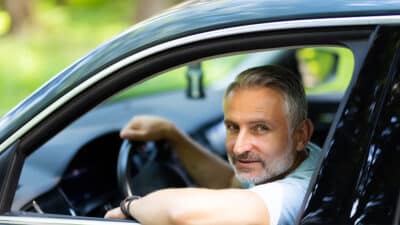 Ni 60 ni 70 ans : cet âge maximal pour continuer à conduire selon le Code de la route