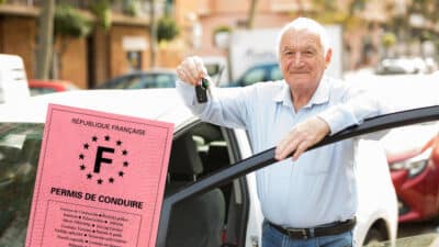 Permis de conduire : les précautions que doivent impérativement prendre les conducteurs après 65 ans