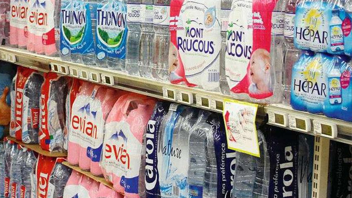 Volvic, Contrex, Vittel : ces promotions très spéciales sur vos bouteilles d’eau préférées