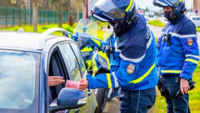 750 € d’amende et retrait du véhicule pour les conducteurs qui mettent cet objet dans leur voiture