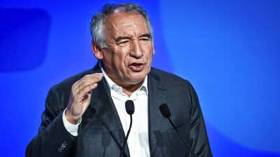 Augmentation des impôts : cette nouvelle taxe validée par François Bayrou va énerver les Français