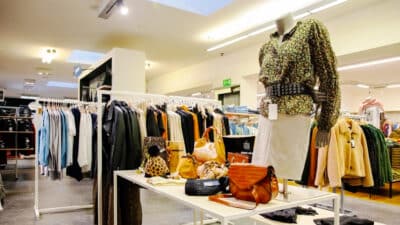 Cette célèbre marque de mode en France jette l’éponge : elle ferme définitivement
