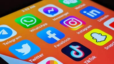 Cette nouvelle arnaque prend de l’ampleur sur les réseaux sociaux en France : comment éviter le piège