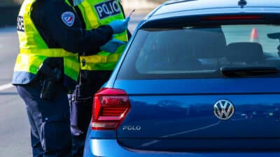 De nombreux conducteurs ont ces accessoires anodins dans leur voiture, or l’amende est lourde
