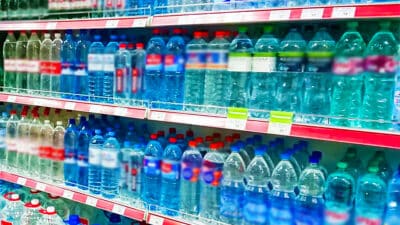 Fini les bouteilles en plastique : l’Union Européenne va tout changer et cela risque de ne pas vous plaire