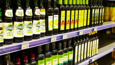 Fini l’huile d’olive : ces alternatives encore moins chères sont les meilleures pour la santé
