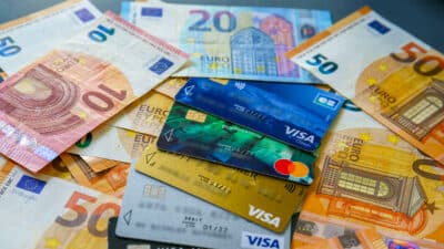 Les Français risquent de se faire voler l'argent de leur compte bancaire dès le 9 janvier, voici pourquoi