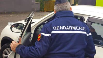 Les seniors victimes d’arnaques et de cambriolages : les conseils de la gendarmerie pour les éviter