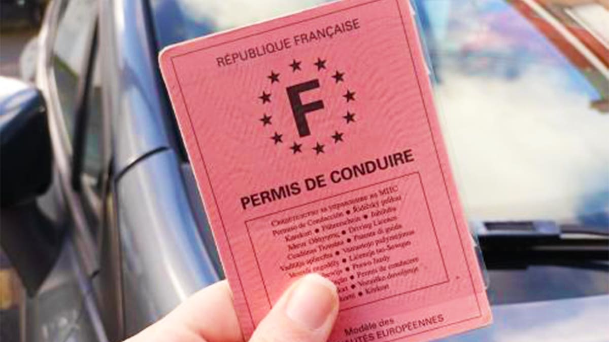 Vers un retrait du permis de conduire pour les conducteurs seniors à partir d’un certain âge ?