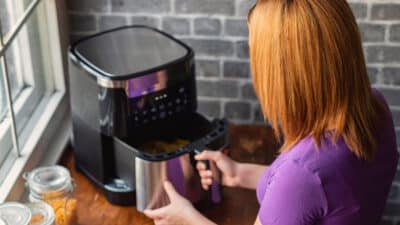 AirFryer : l’alerte est lancée sur ce composé cancérigène qui inquiète les spécialistes