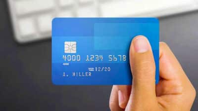L’arnaque à la carte bancaire peut vider votre compte en 2 secondes : comment l’éviter
