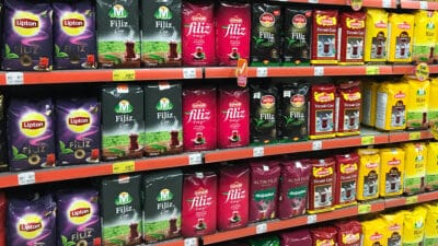 Le gouvernement lance l’alerte : ces sachets de thé sont contaminés par un gaz cancérogène