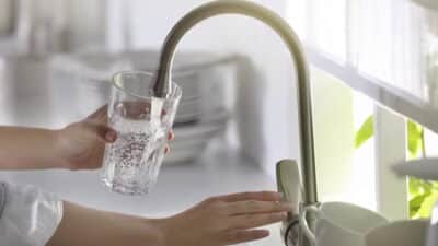 L’eau du robinet contaminée par un gaz cancérogène "CVM" : de nombreuses communes touchées