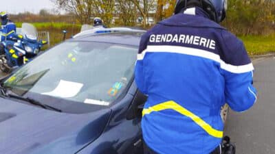 Les automobilistes doivent impérativement posséder ces équipements sous peine d'amende en 2025