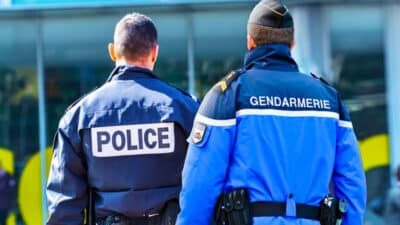 Les forces de l’ordre alertent sur cette arnaque terrifiante "au vol de salaire" : comment vous protéger 