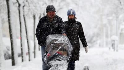 Météo : l’Europe menacée par un vortex polaire, un froid glacial pourrait-il frapper la France à la Saint-Valentin ?