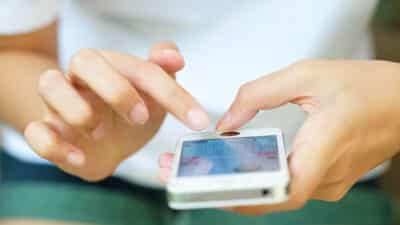 Si vous entendez ce son sur votre téléphone, l’arnaque a déjà commencé : comment l’éviter