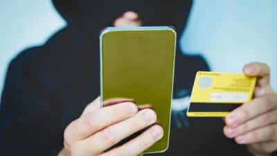 Alerte maximale sur cette nouvelle arnaque qui vide les comptes bancaires via les iPhone et Android
