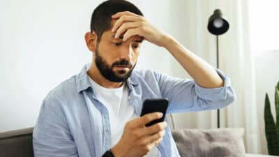 Attention à ce message sur votre téléphone: il peut indiquer que votre carte SIM a été piratée