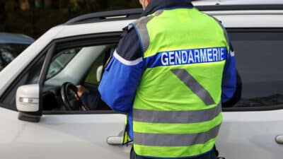 Automobilistes: cette habitude courante au volant est passible d’une amende sans le savoir