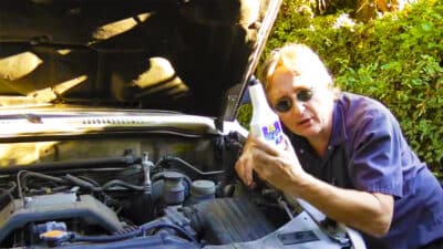 Ce mécanicien depuis 50 ans dévoile quelle est l’arnaque la plus courante des garagistes