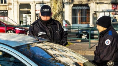 Ce petit accessoire banal que de nombreux automobilistes ont peut valoir une lourde amende