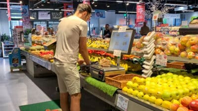 Cette célèbre enseigne de supermarchés va fermer 83 magasins en France: la date est confirmée