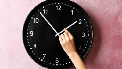 Changement d’heure : date officielle de l’heure d’été, devez-vous avancer ou reculer vos montres ?