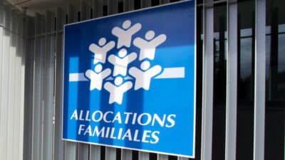 Les 4 plus grandes arnaques redoutables qui ciblent la CAF