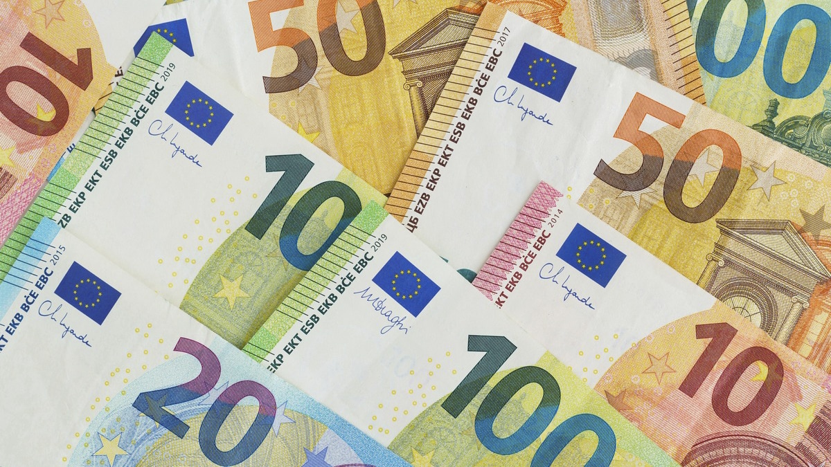 Adieu aux billets de banque : à quoi ils vont bientôt ressembler selon la BCE