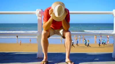 Cette nouvelle arnaque peut ruiner vos vacances d’été : faites très attention
