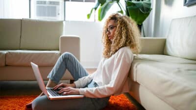 La raison pour laquelle les adolescents veulent toujours être dans leur chambre, selon la psychologie