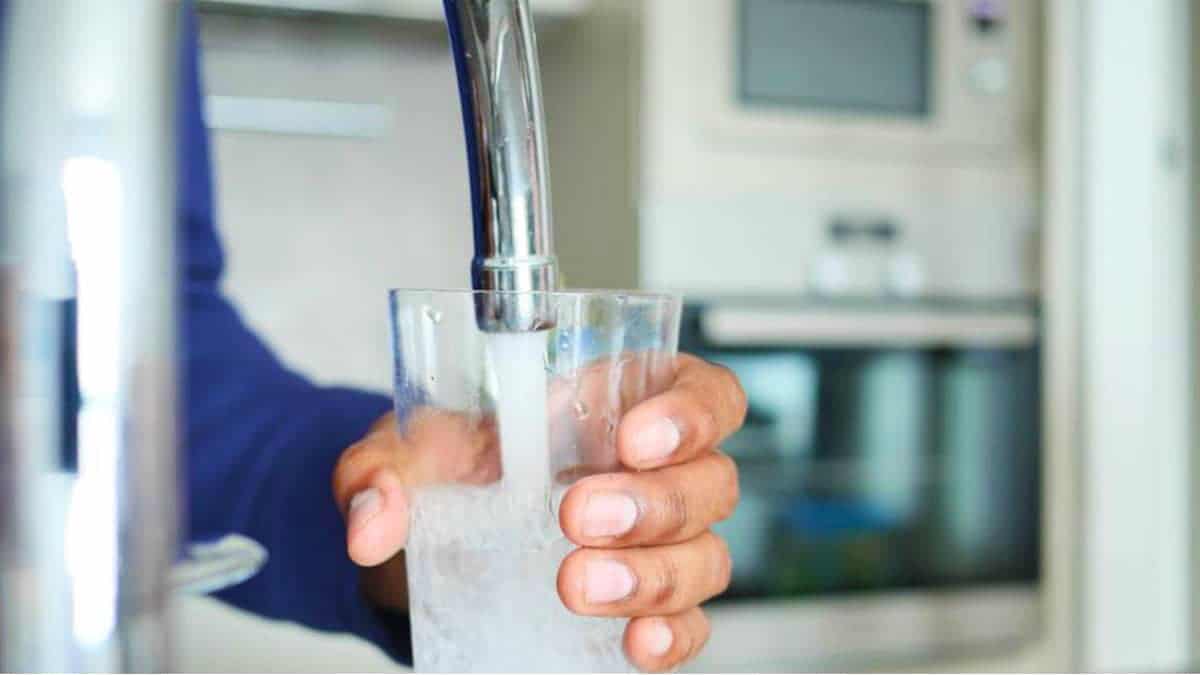 Les scientifiques alertent : la meilleure façon pour éliminer les microplastiques de l’eau