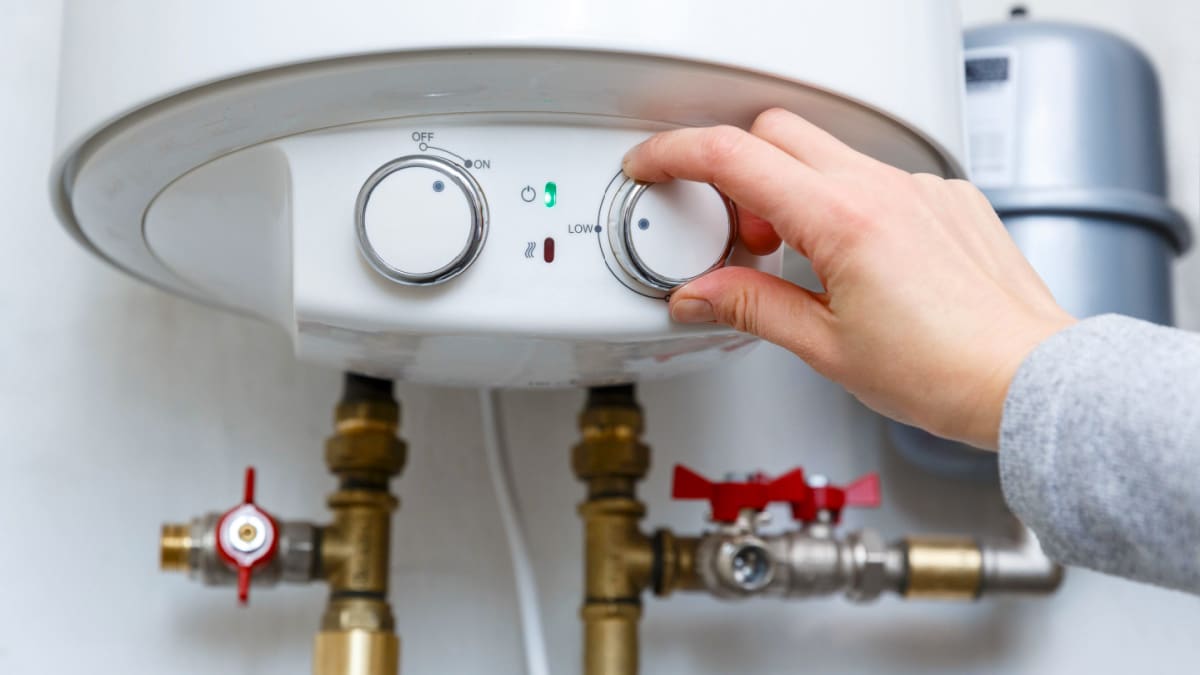 Cette température idéale du chauffe-eau pour faire des économies sans mettre votre santé en danger